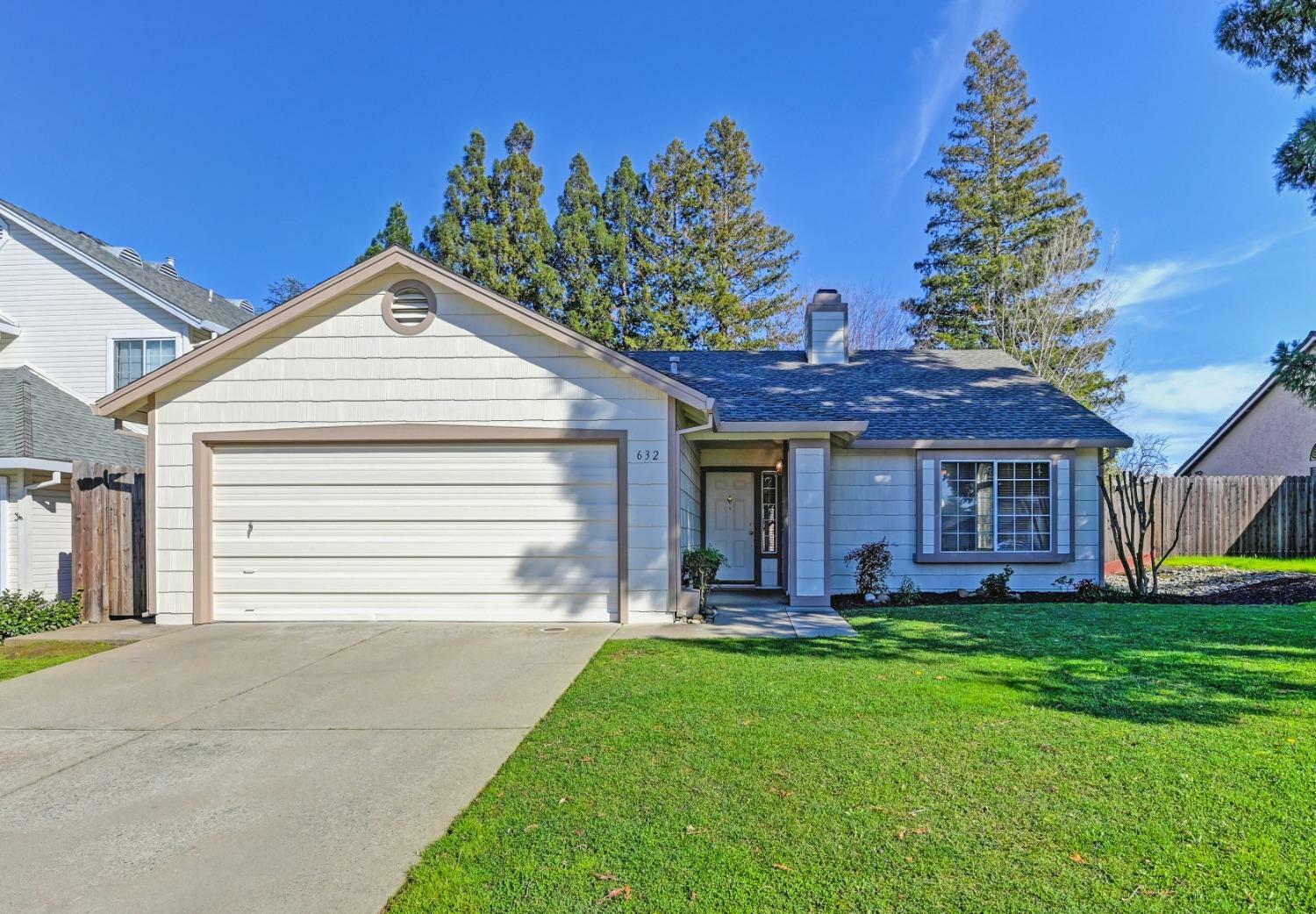 Property Photo: 632 Copper Way CA 95678