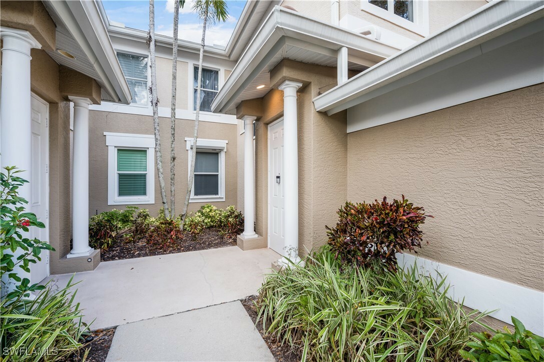 Property Photo:  881 Carrick Bend Circle 202  FL 34110 