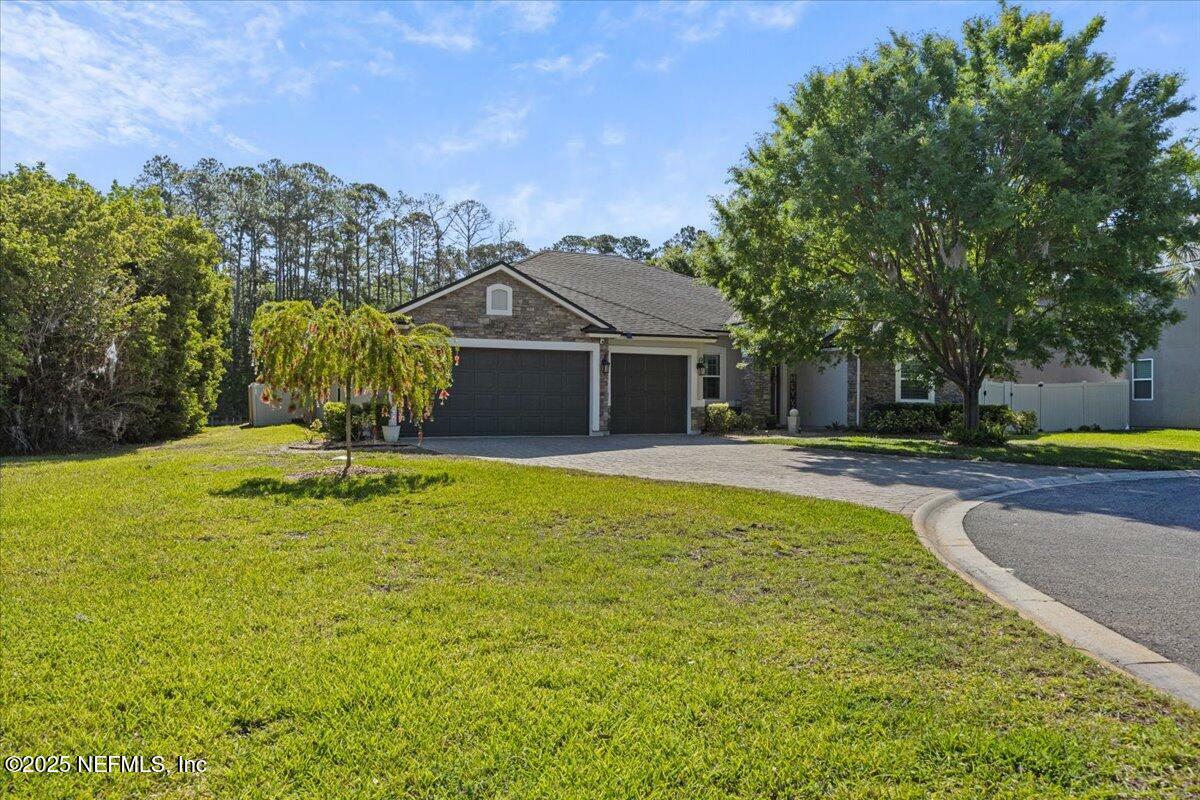 Property Photo: 2510 Cody Drive FL 32223