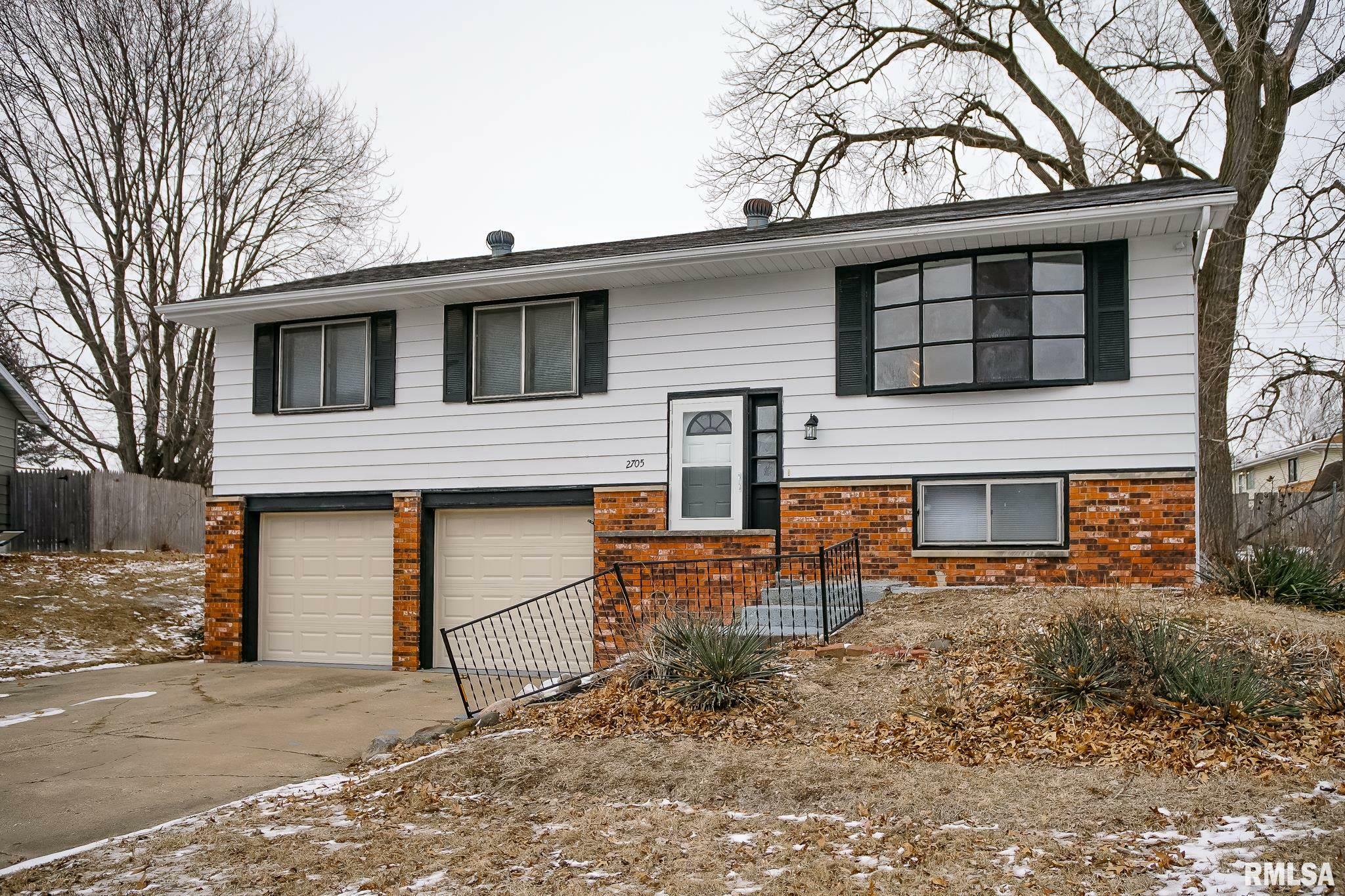 Property Photo:  2705 W Millbrook Court  IL 61615 