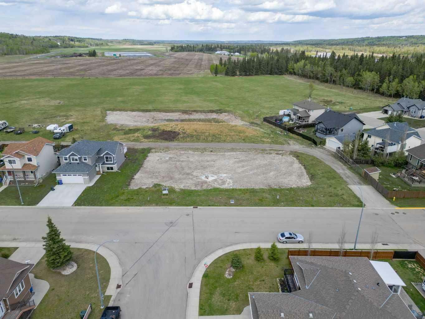 Property Photo: 220 12 Avenue NE AB T0M 1X0