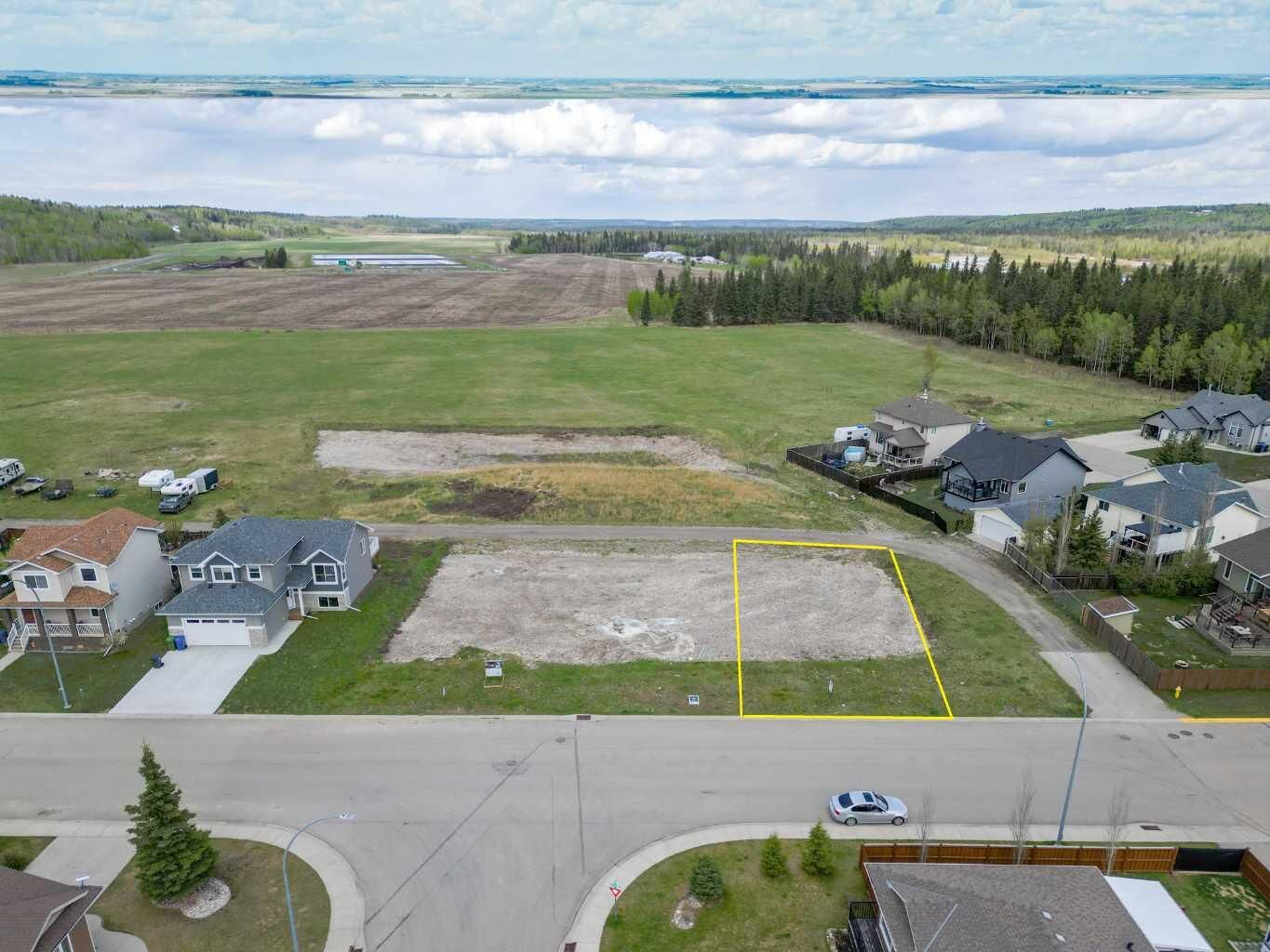 Property Photo: 224 12 Avenue NE AB T0M 1X0