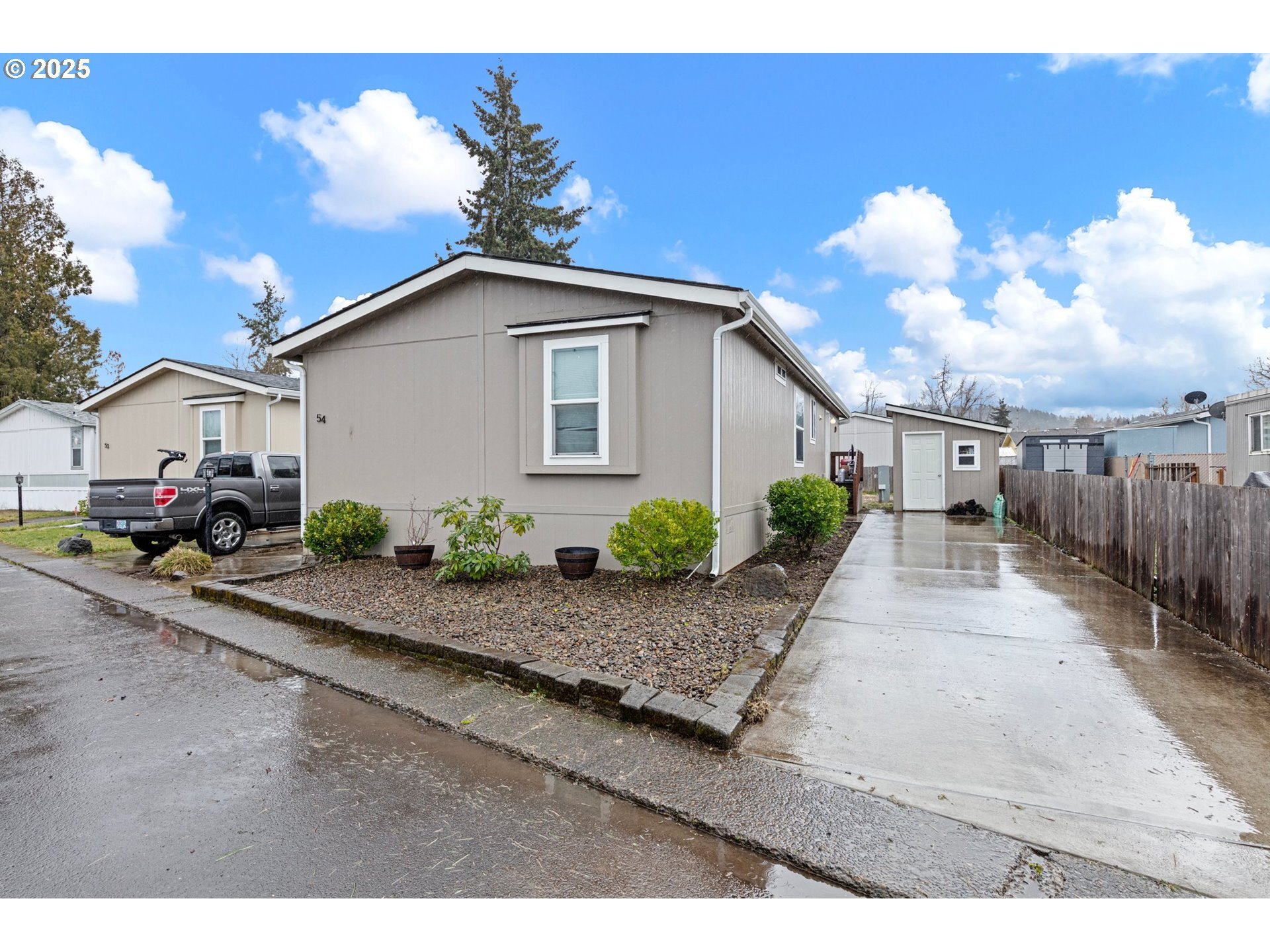 Property Photo: 1415 S Bertelsen Rd 54 OR 97402