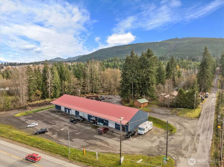 Property Photo:  2450 W Hwy 101 D  WA 98362 