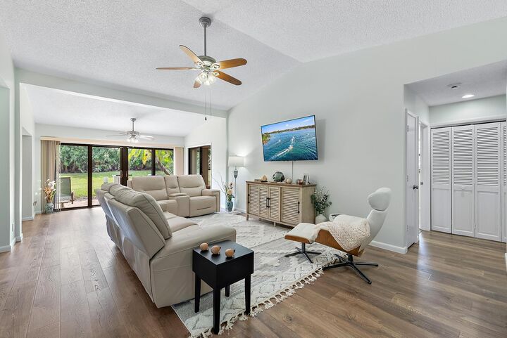 Property Photo: 3764 SW Pheasant Run FL 34990