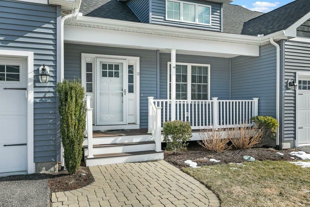 Property Photo:  16 Bailey Brook Court  RI 02842 