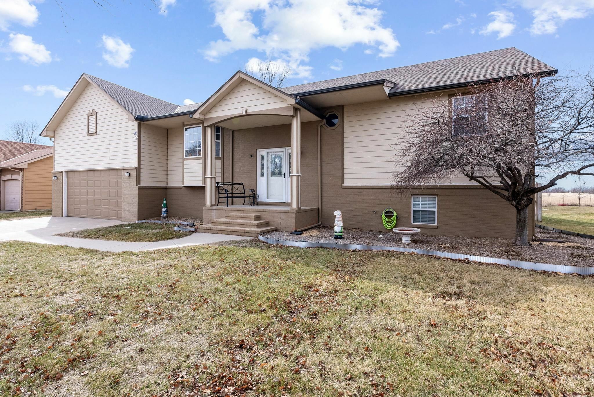 Property Photo:  1309 Redbud Ct  KS 67056 