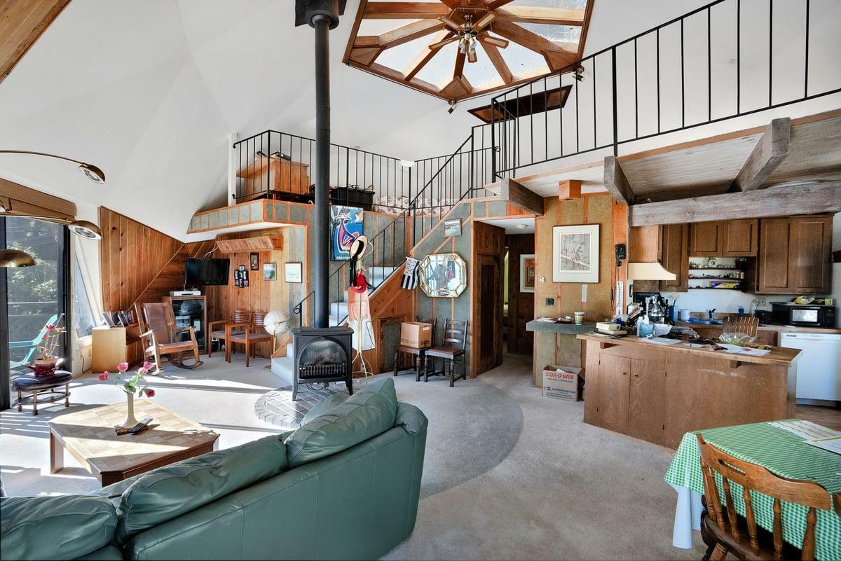 Property Photo: 827 Valencia Road CA 95003