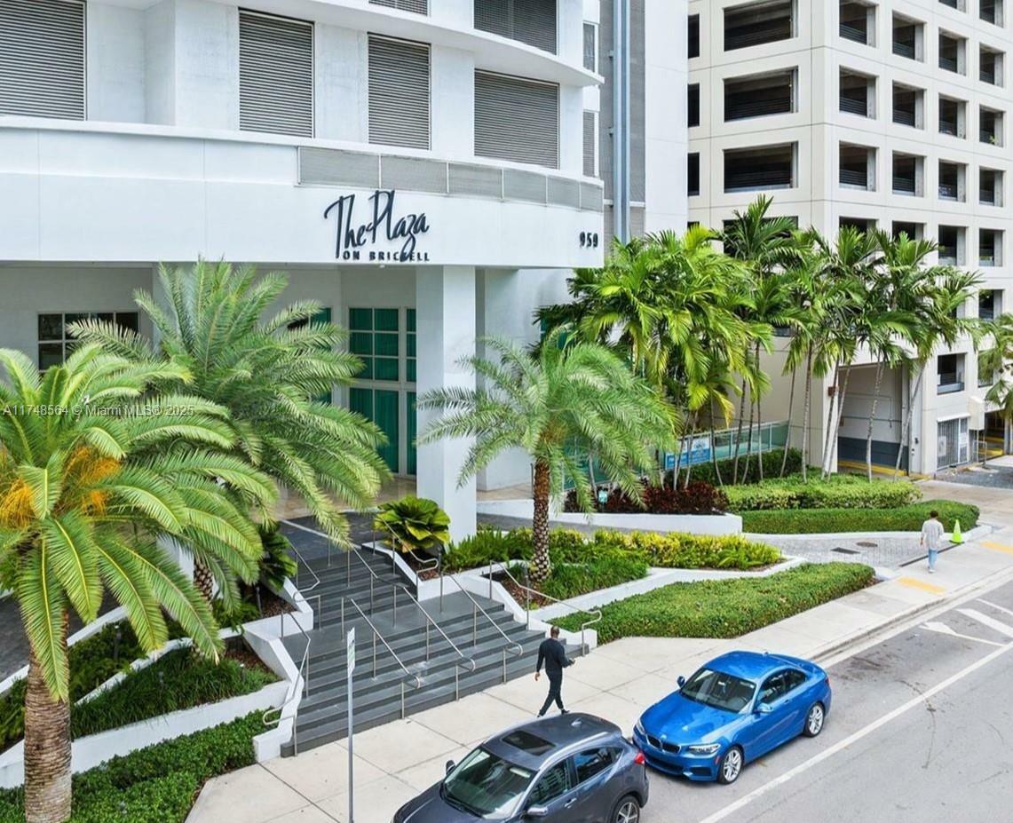 Property Photo:  950 Brickell Bay Dr 2308  FL 33131 