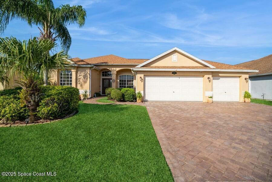 Property Photo: 4467 Montreaux Avenue FL 32934