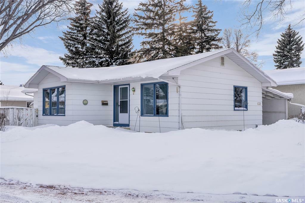 Property Photo:  132 Rupert Drive  SK S7K 1B3 