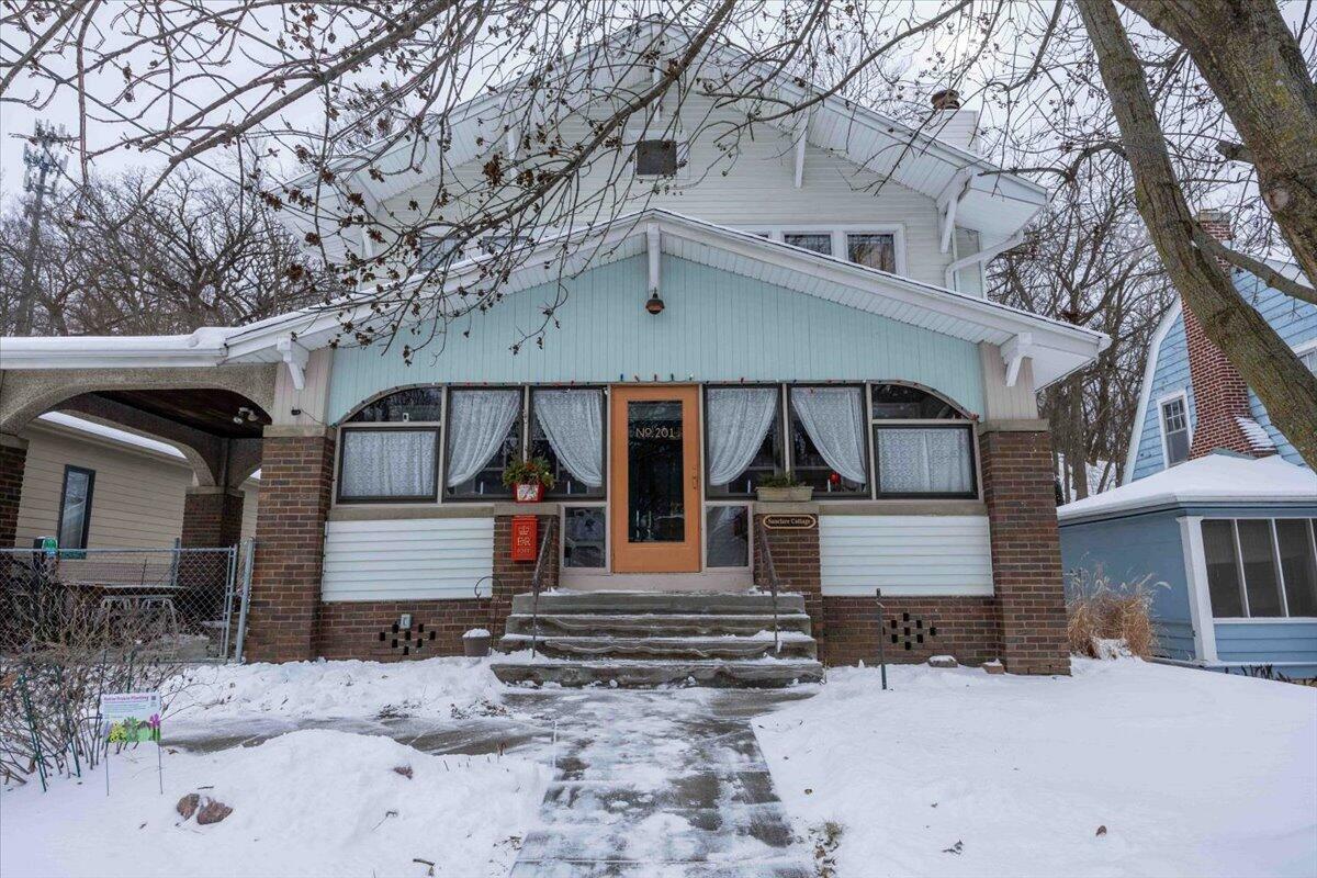 Property Photo:  201 Locust Lodge Ave  Avenue  IA 51503 