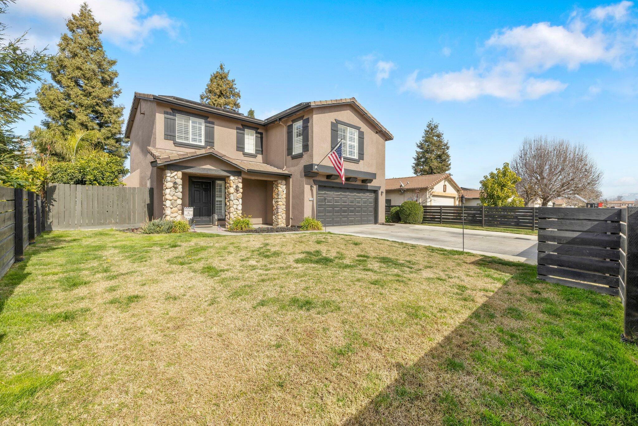 Property Photo:  3944 W Delta Avenue  CA 93291 