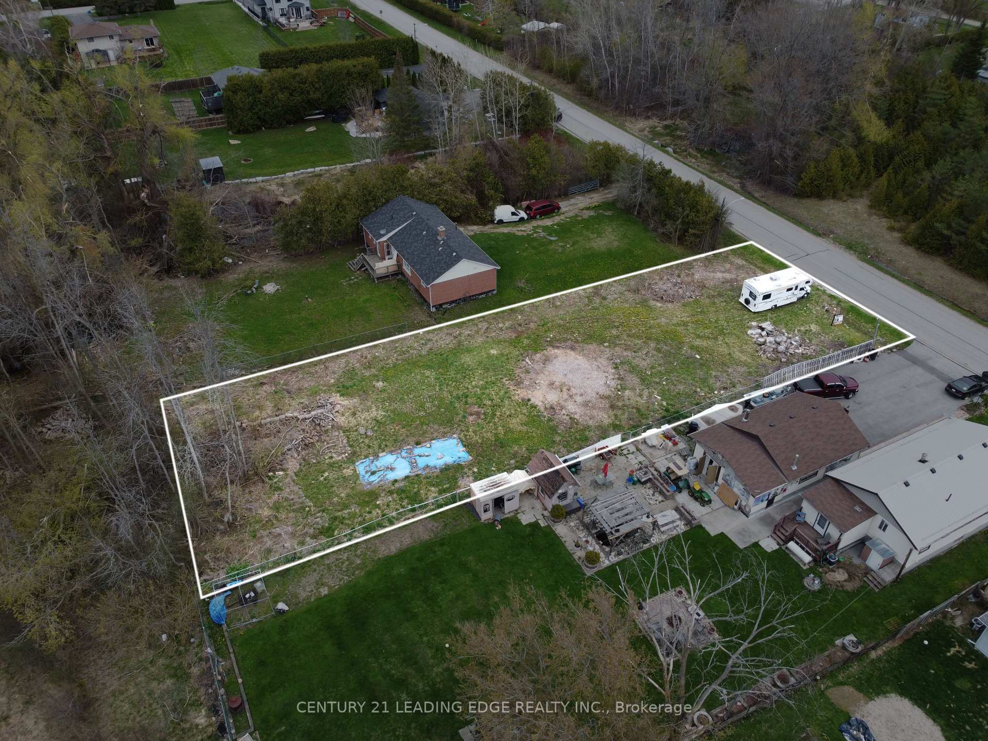 Photo de la propriété:  166 Virginia Boulevard  ON L0E 1R0 