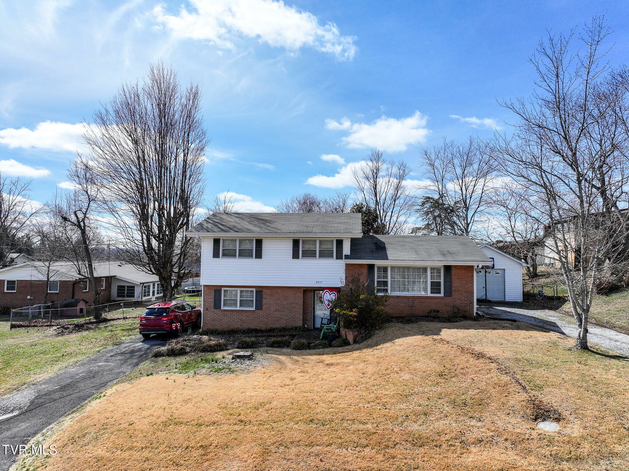 300 Colonial Circle  Greeneville TN 37745 photo