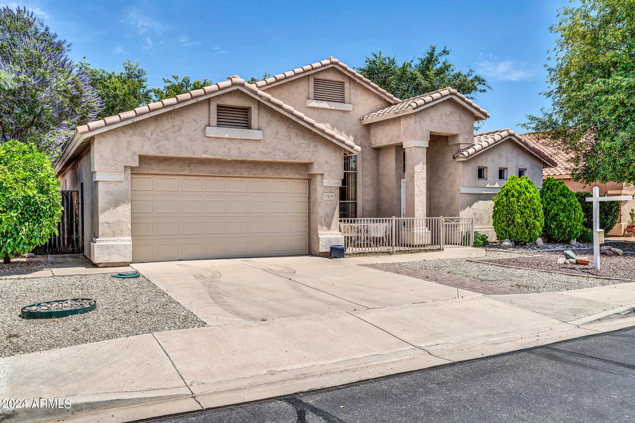 17620 W Weatherby Drive  Surprise AZ 85374 photo