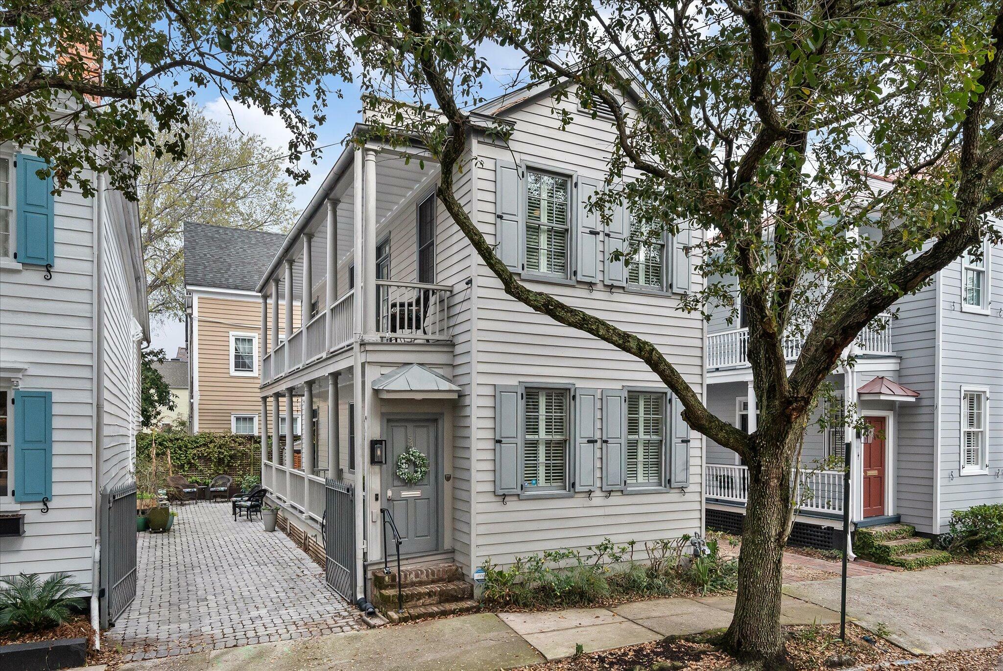 Property Photo:  54 Warren Street  SC 29403 