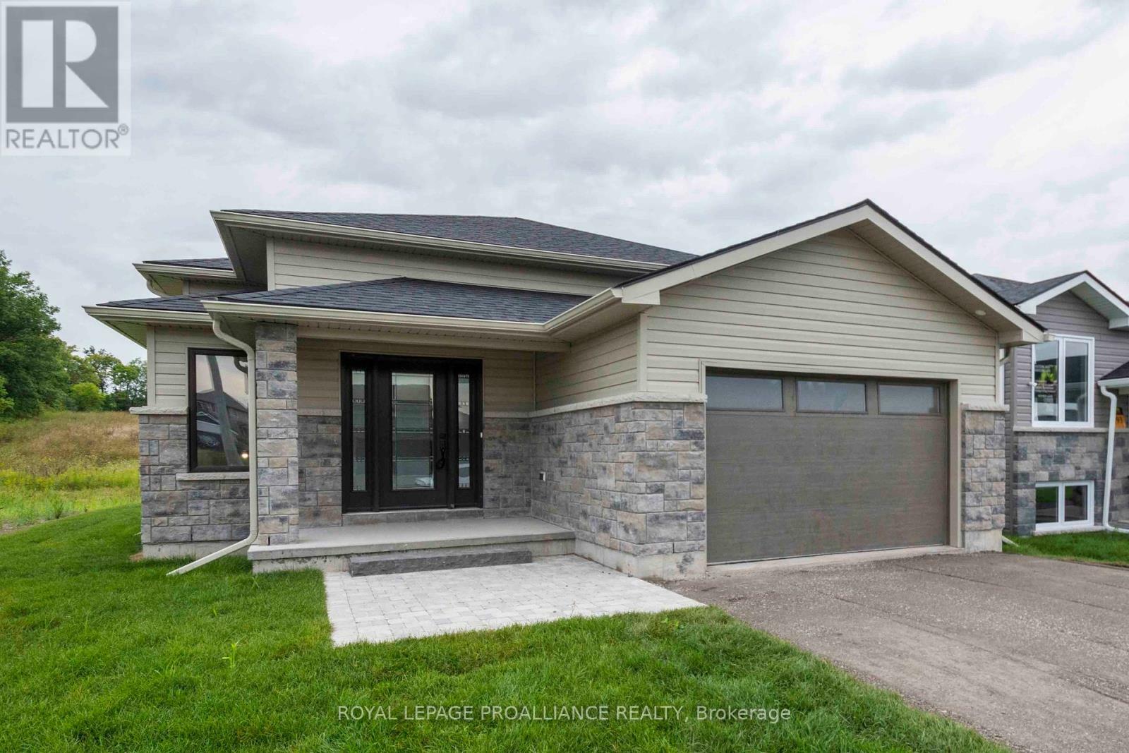 Property Photo: 79 Meagan Lane ON K0K 2C0