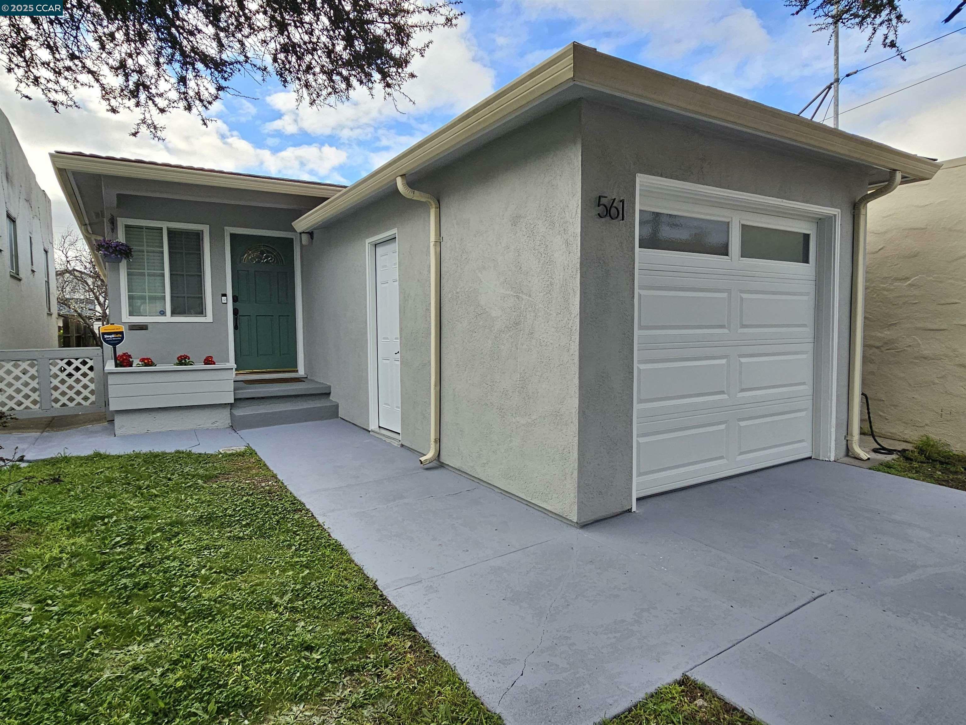 Property Photo: 561 Civic Center St CA 94804