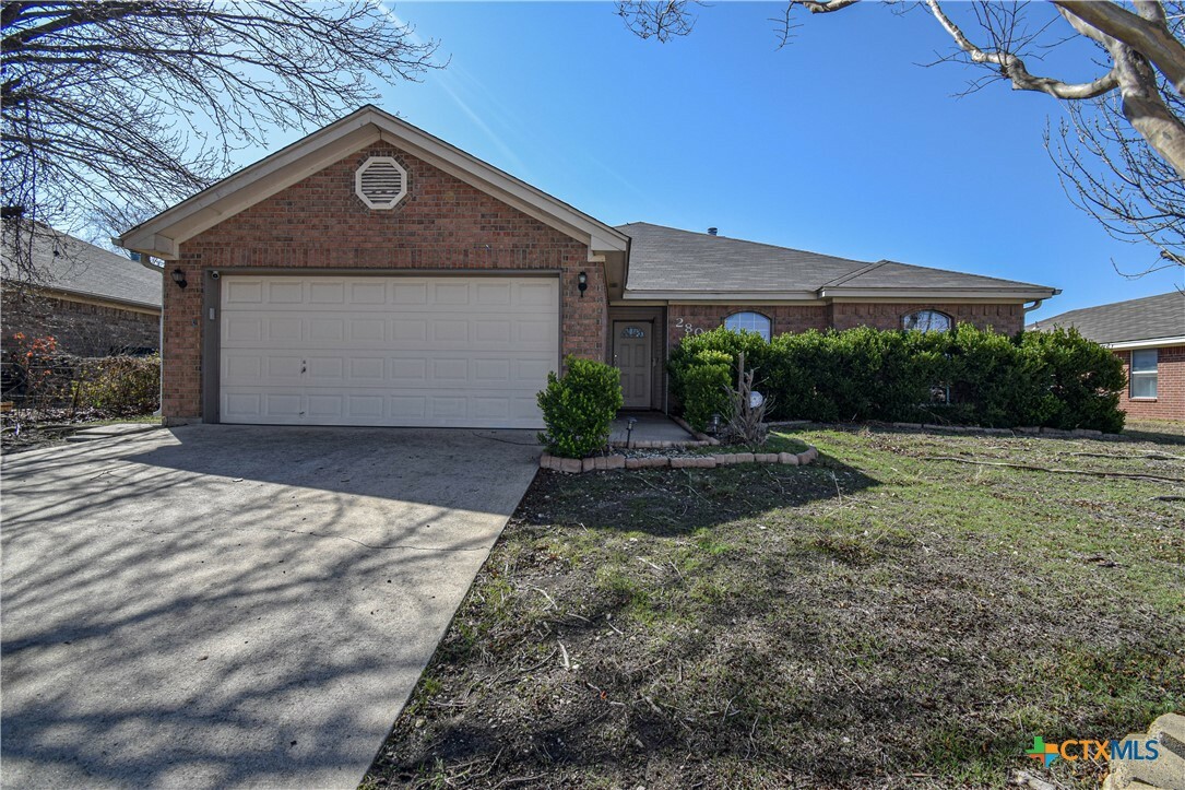 Property Photo:  2802 Southwood Drive  TX 76549 