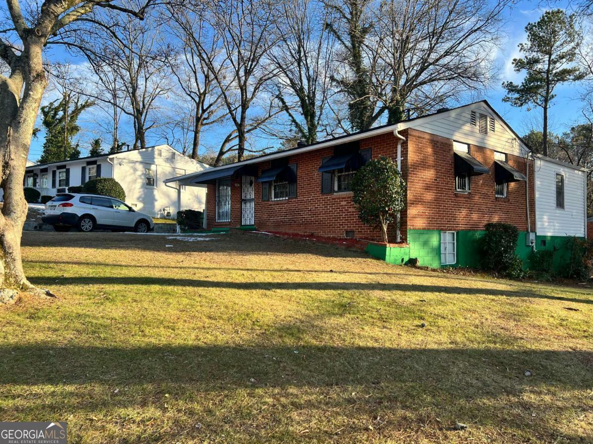 3698 Fairlane Drive NW  Atlanta GA 30331 photo