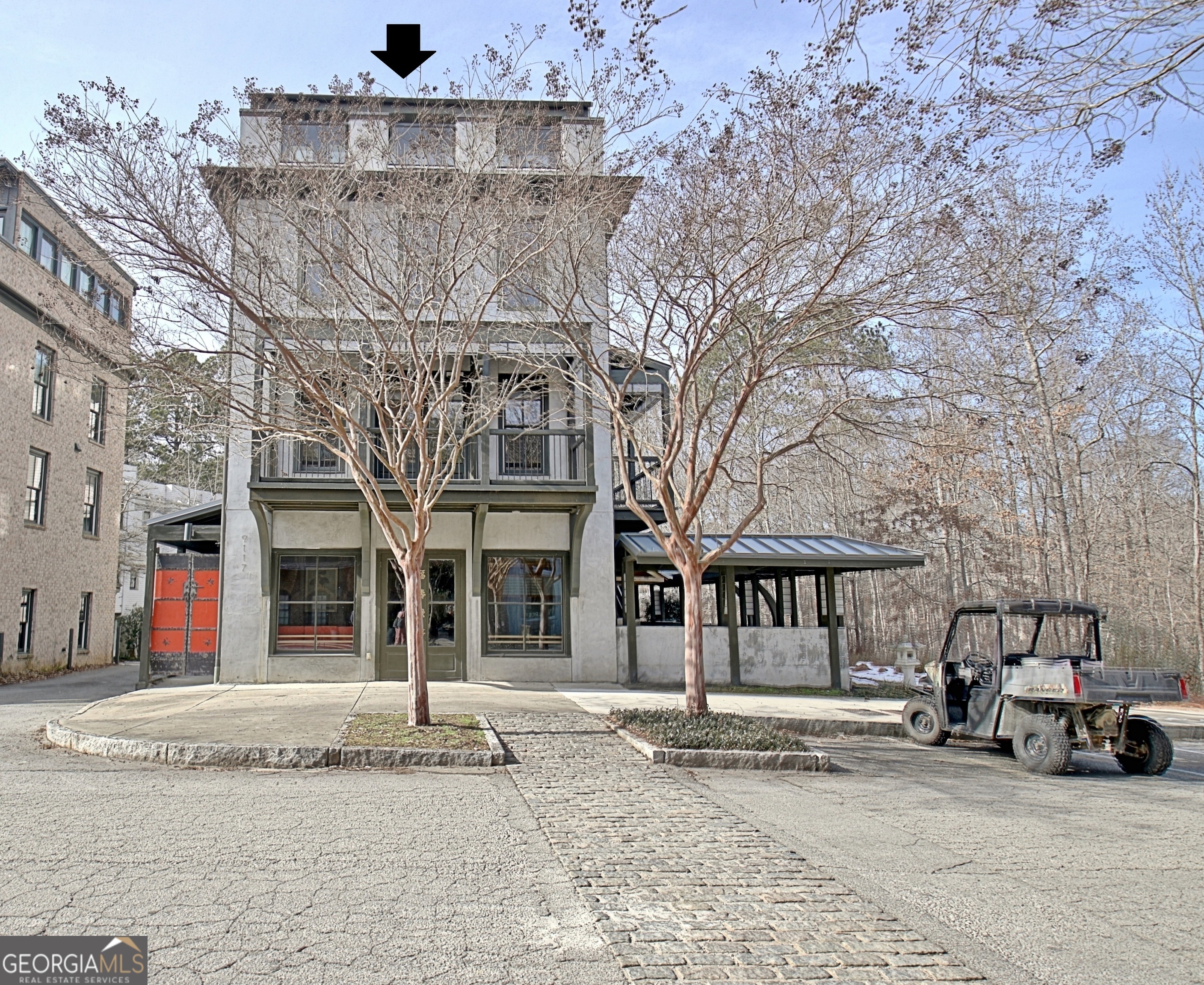 Property Photo: 9117 Selborne Lane GA 30268