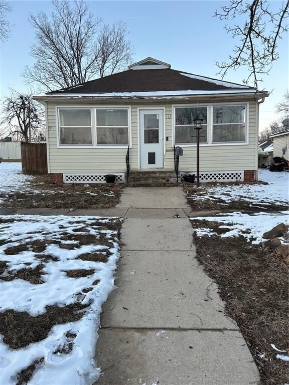 112 Wisconsin Street  Neodesha KS 66757 photo