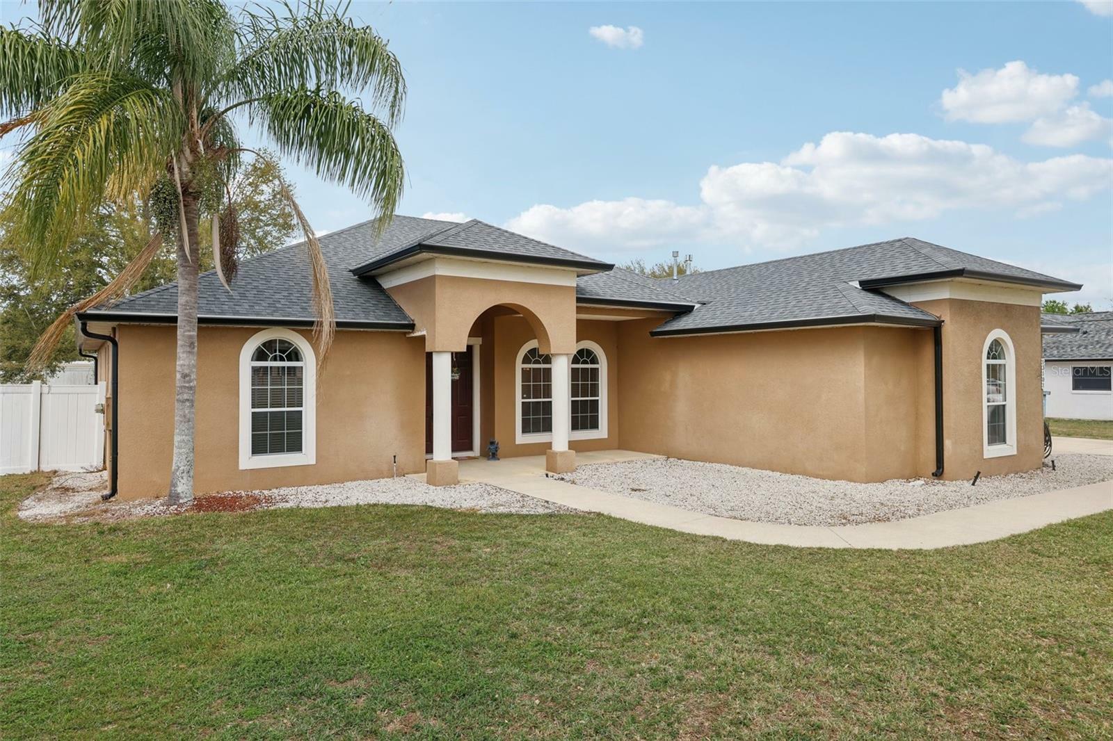 Property Photo: 13101 Biscayne Drive FL 32735