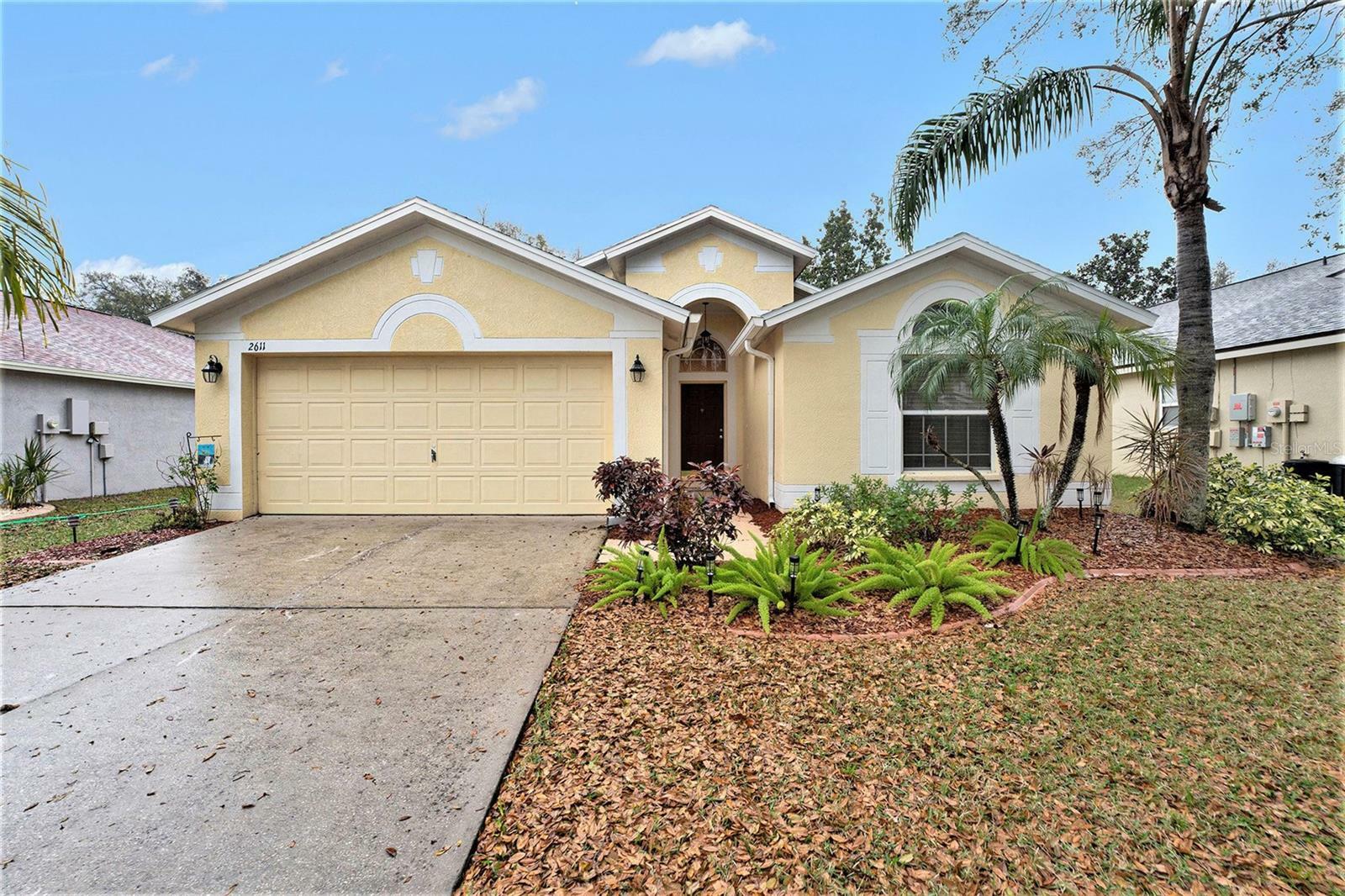 Property Photo: 2611 Brookville Drive FL 33596