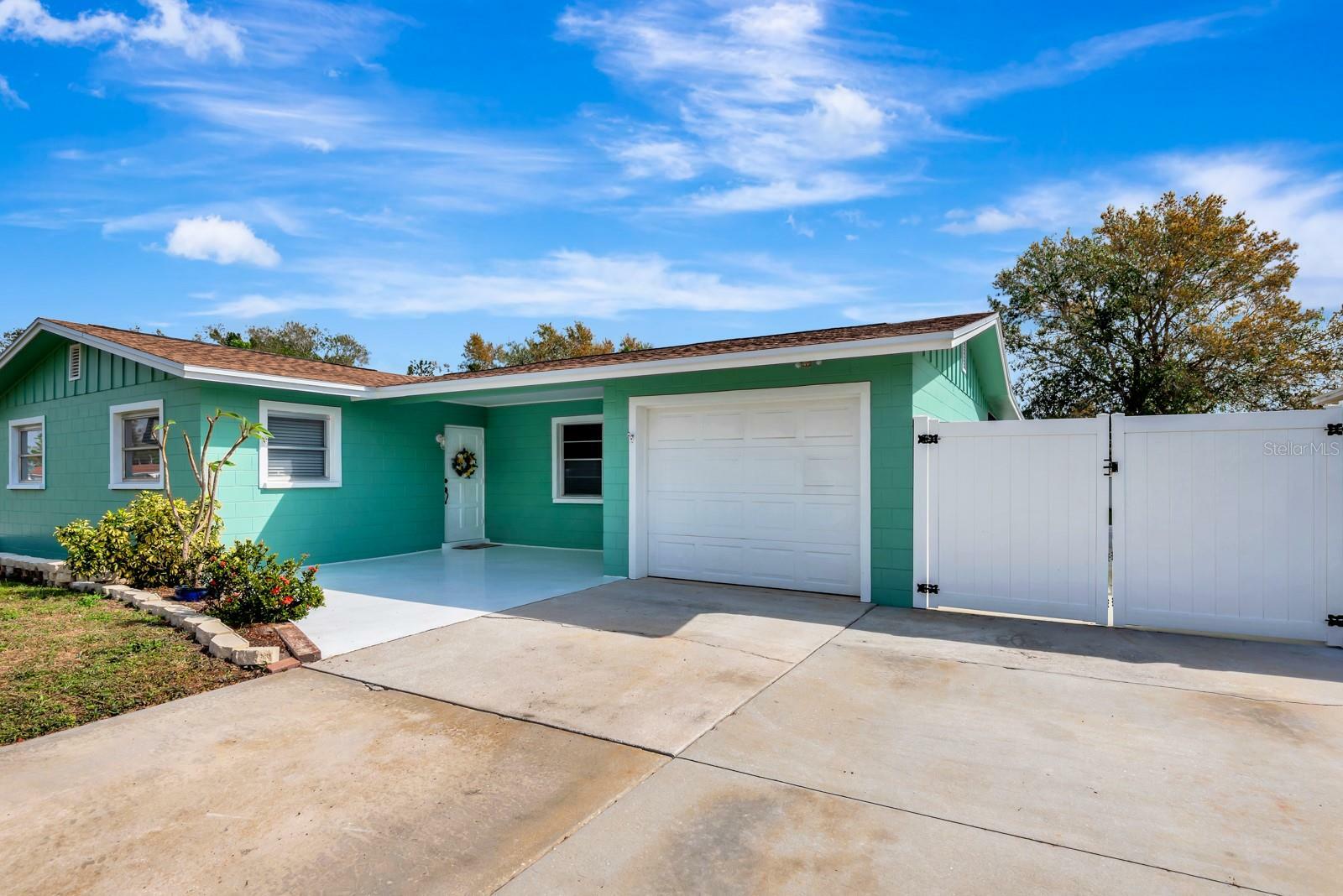 Property Photo:  3543 Stokes Drive  FL 34232 