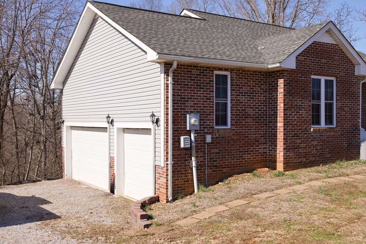 Property Photo:  1335 Bumpus Mills Rd  TN 37058 