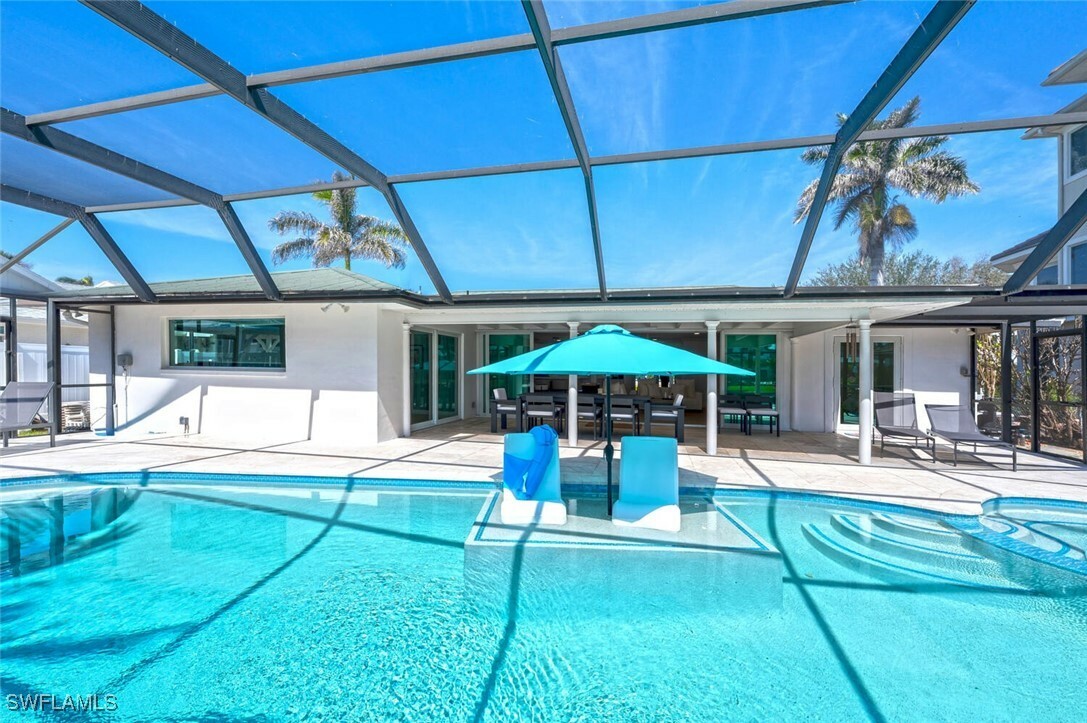Property Photo: 418 Germain Avenue FL 34108