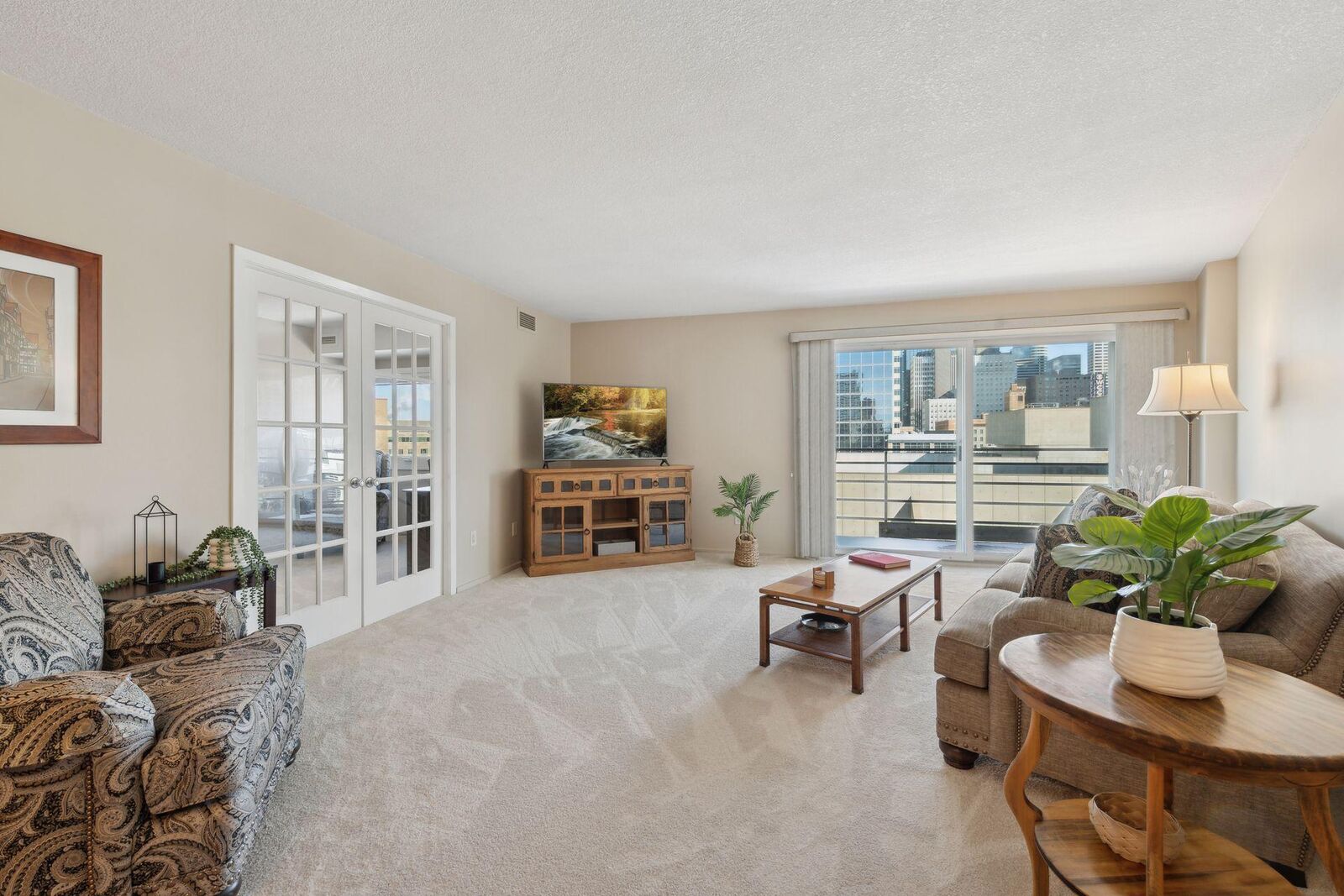 Property Photo: 1200 Nicollet Avenue 608 MN 55403