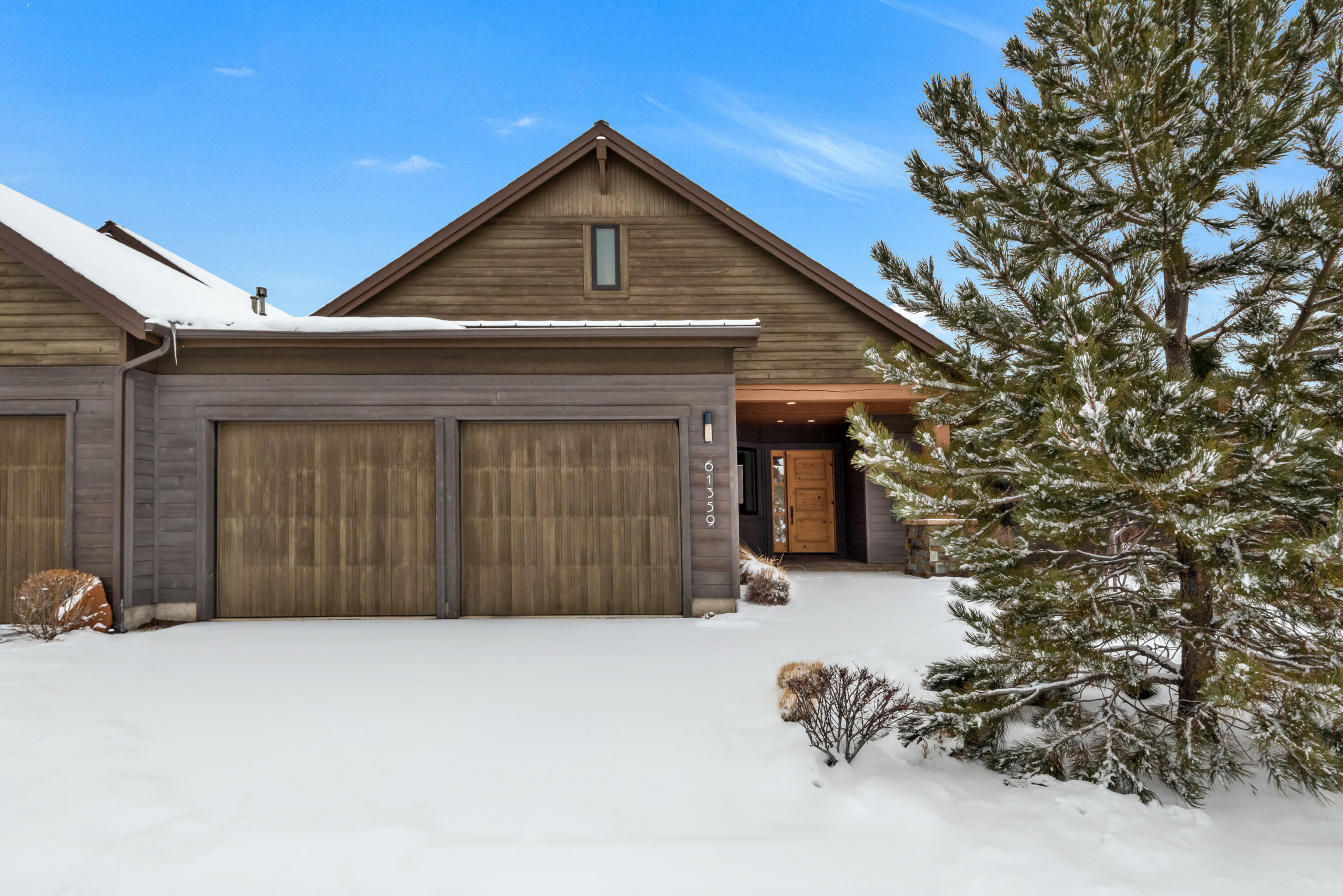 Property Photo: 61359 Triple Knot Road OR 97702