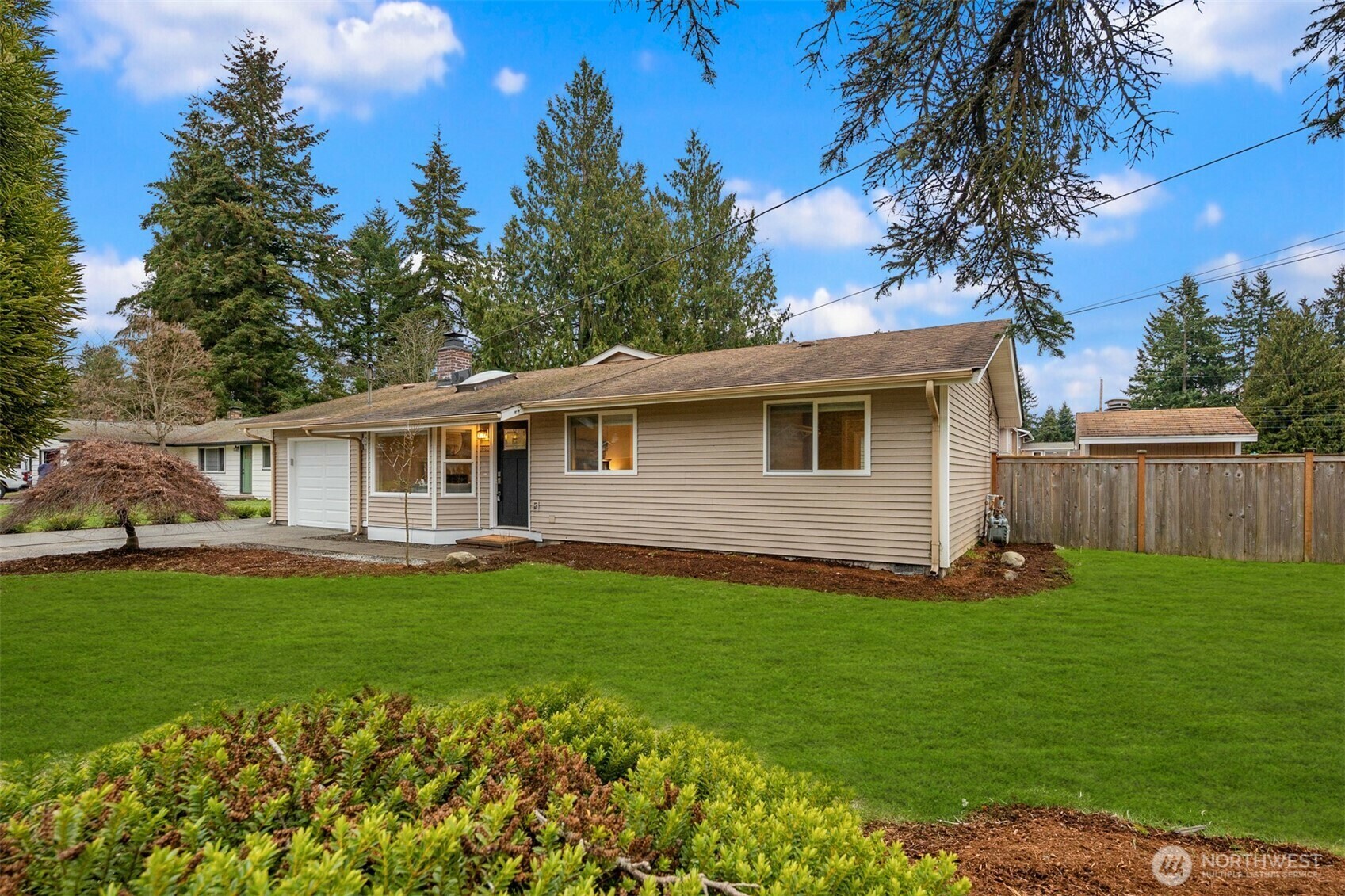 8703 NE 140th Street A  Kirkland WA 98034 photo