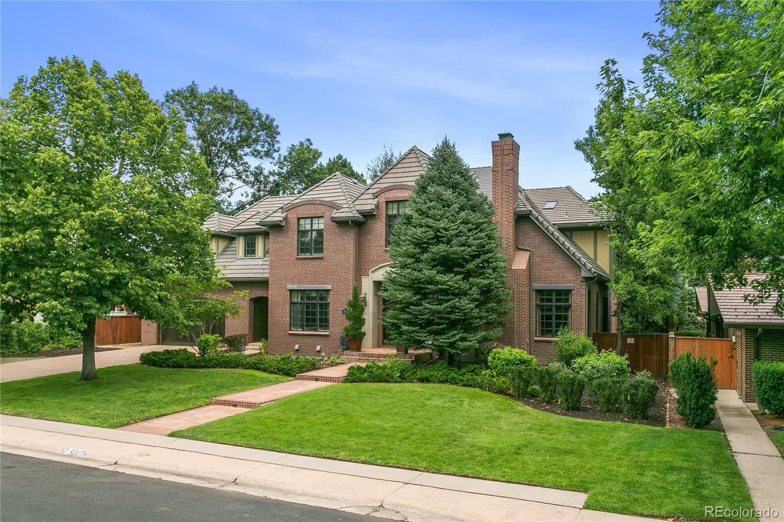 Property Photo: 50 S Eudora Street CO 80246