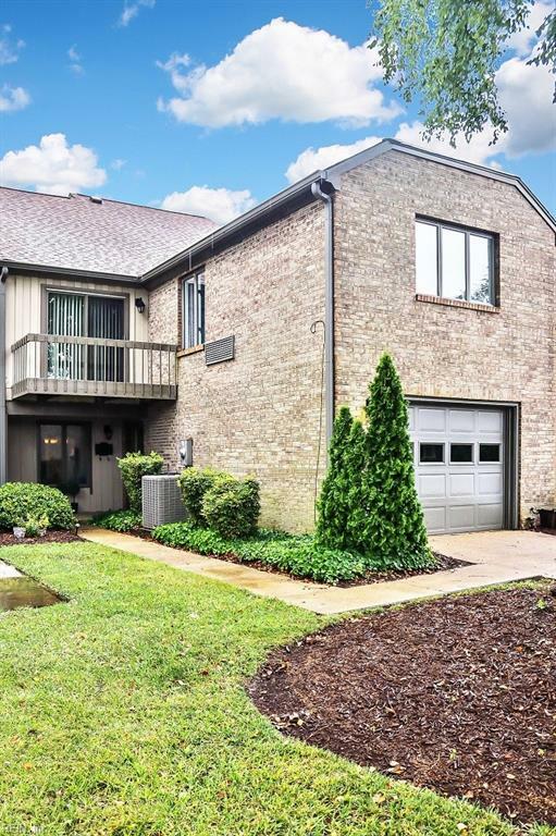 Property Photo: 4294 Hatton Point Ln VA 23703
