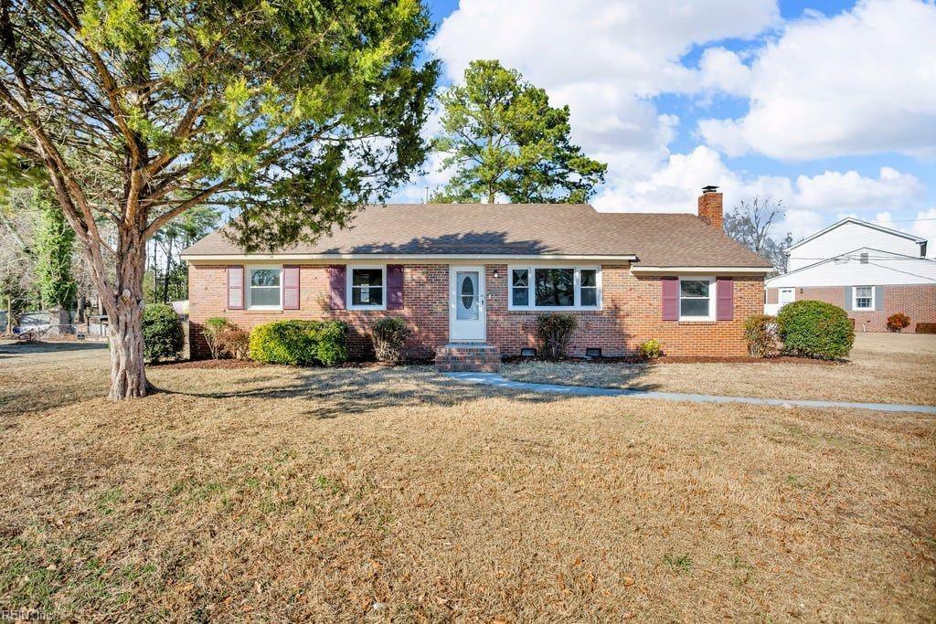 Property Photo: 3600 Linnet Ln VA 23703