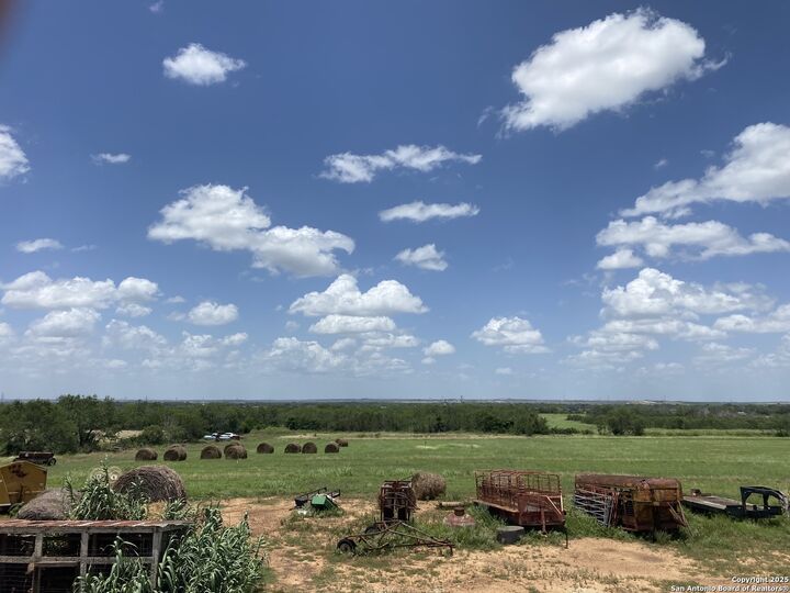 Property Photo:  10945 Dillon  TX 78002 