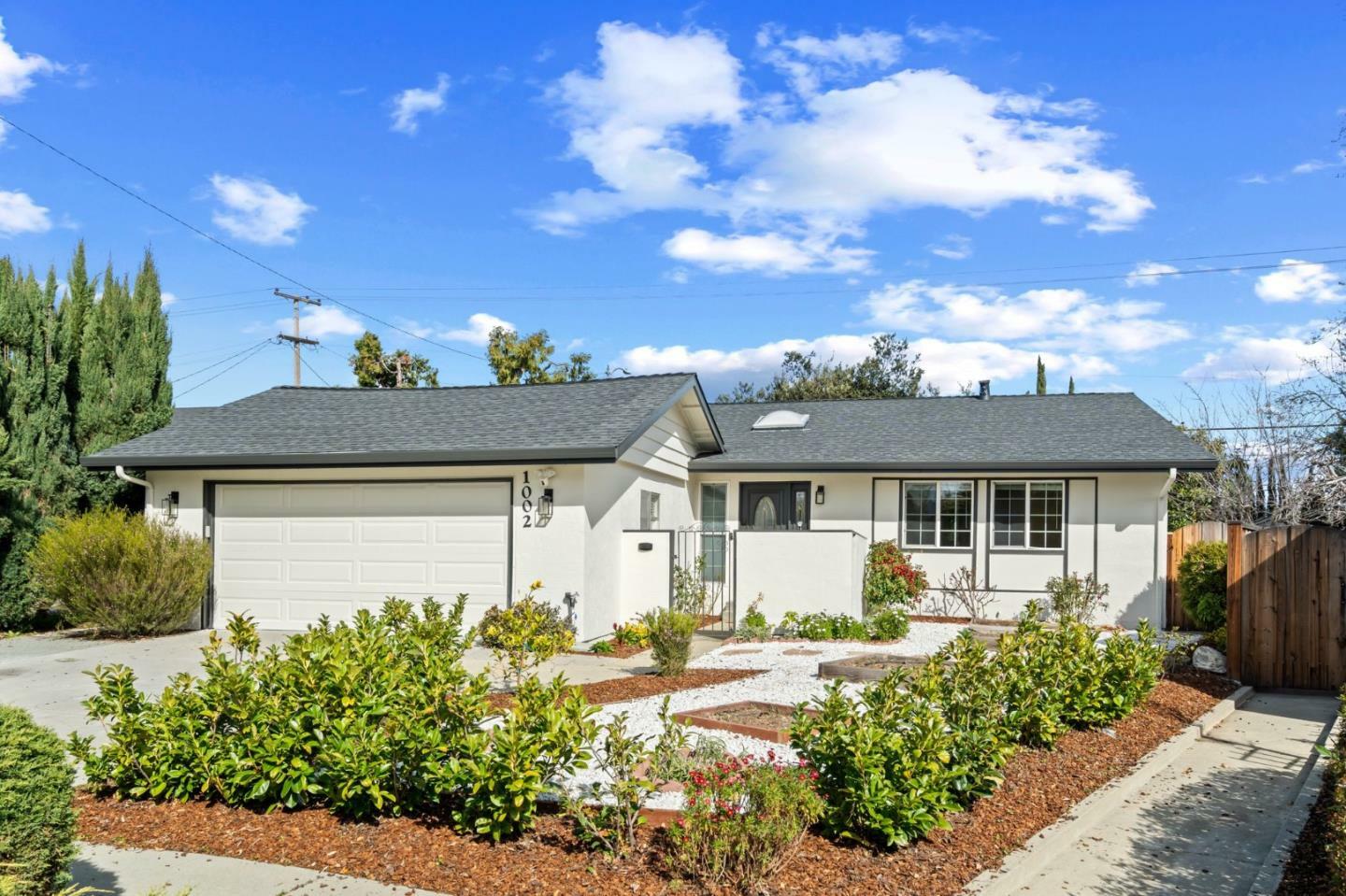 Property Photo:  1002 Oaktree Drive  CA 95129 