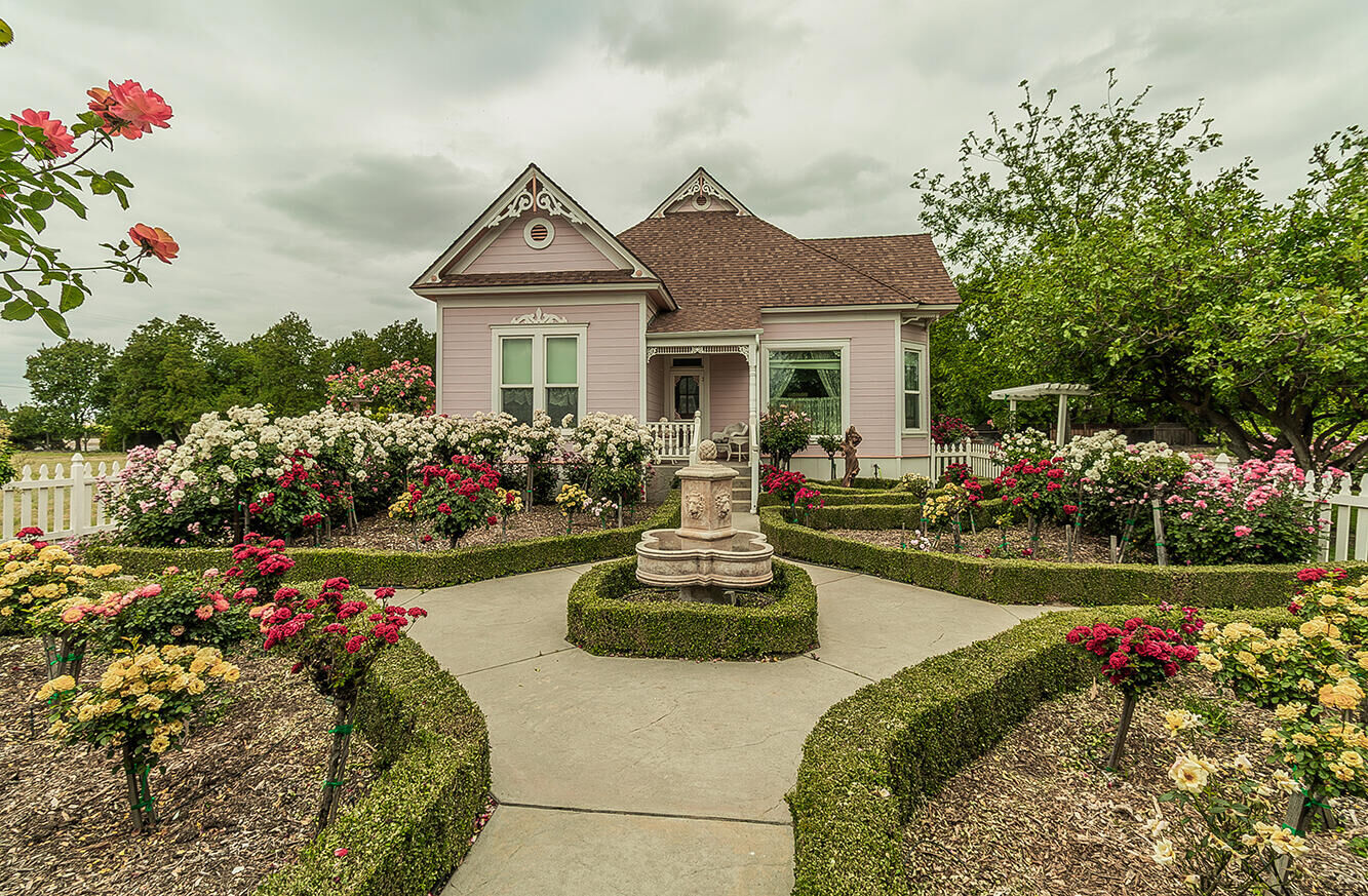 Property Photo:  3680 S Newmark Avenue  CA 93657 