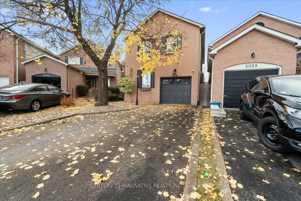 Photo de la propriété:  3061 Ilomar Court  ON L5N 5B9 