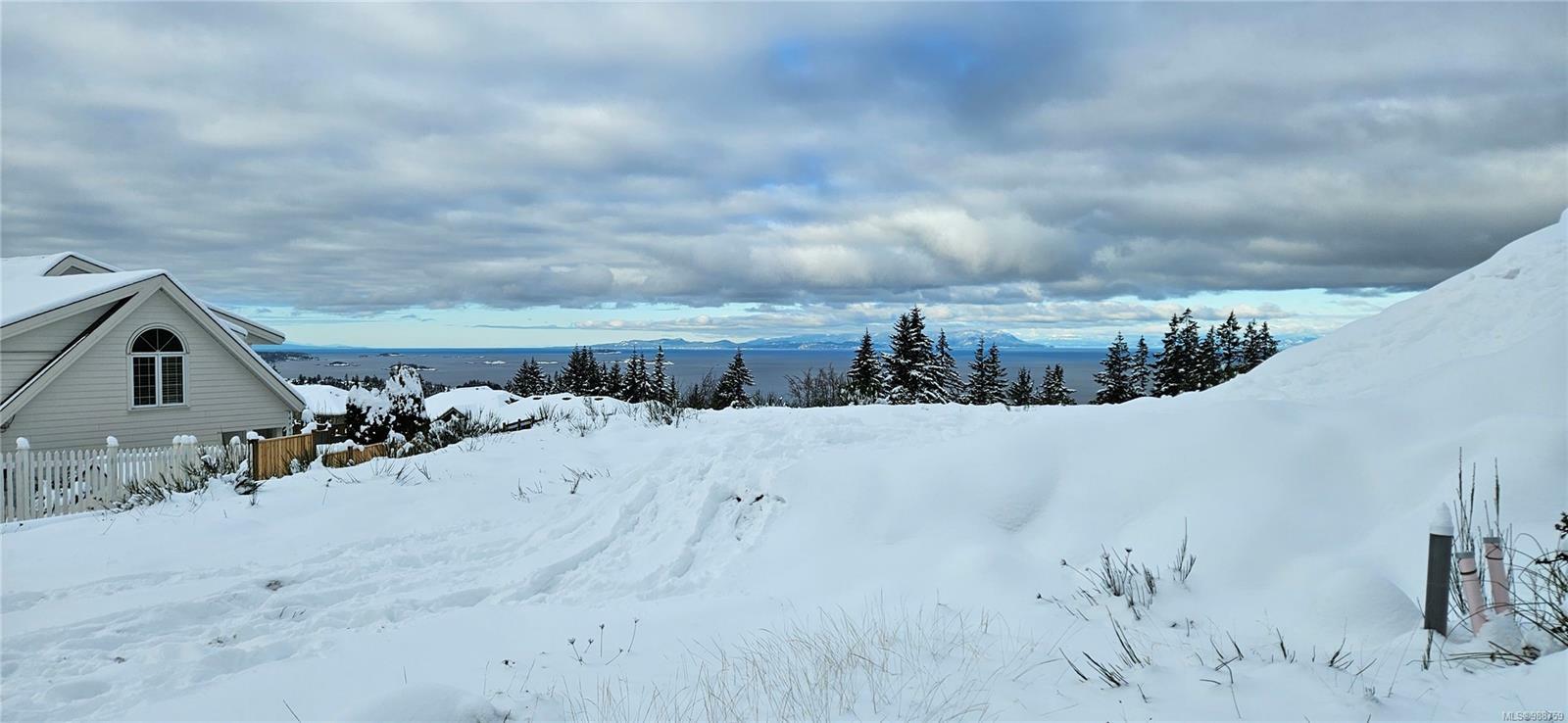 Photo de la propriété:  156 Hawk Point Rd  BC V9T 5W2 