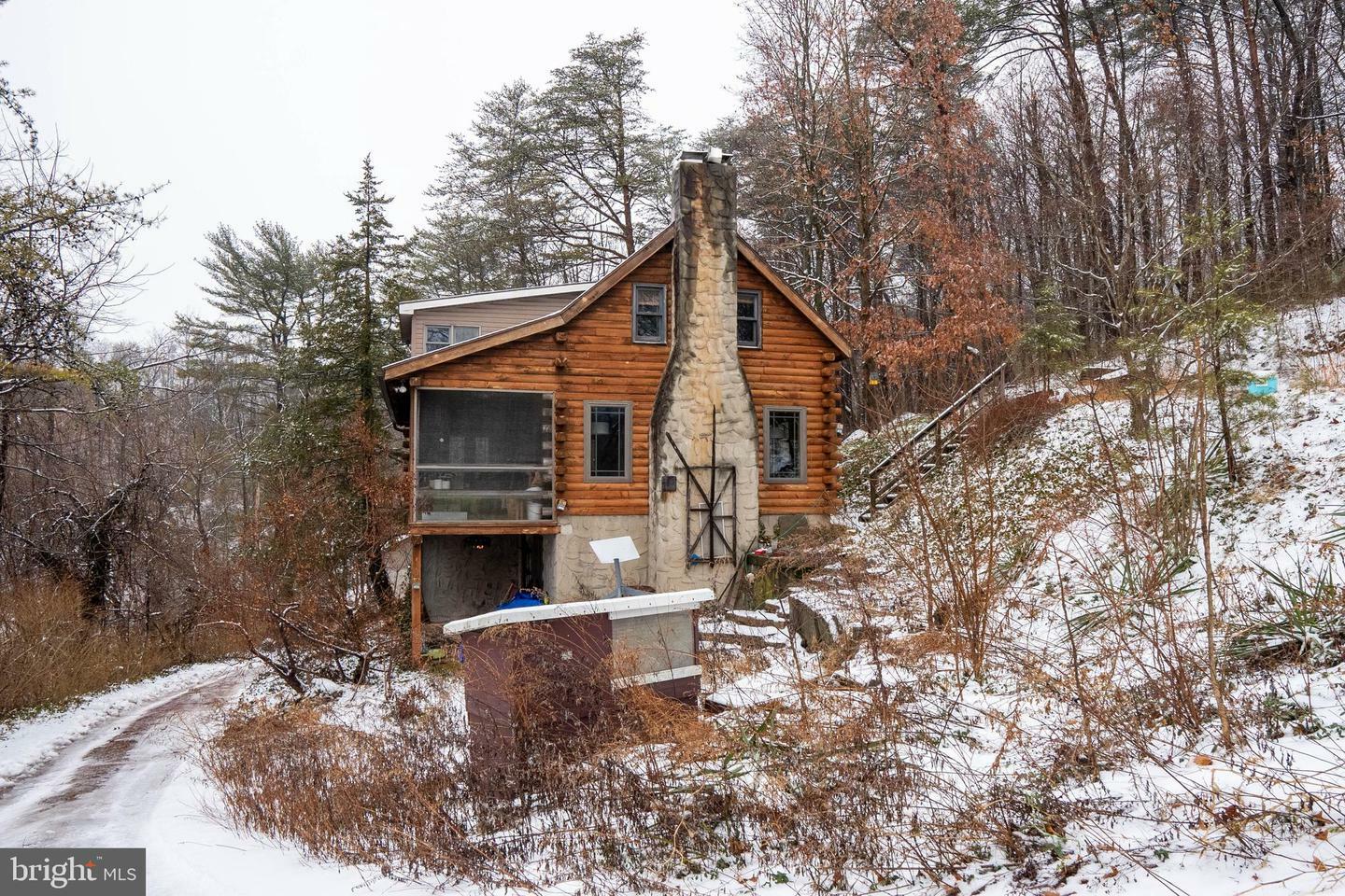 Property Photo:  527 Little Round Top Road  PA 19529 