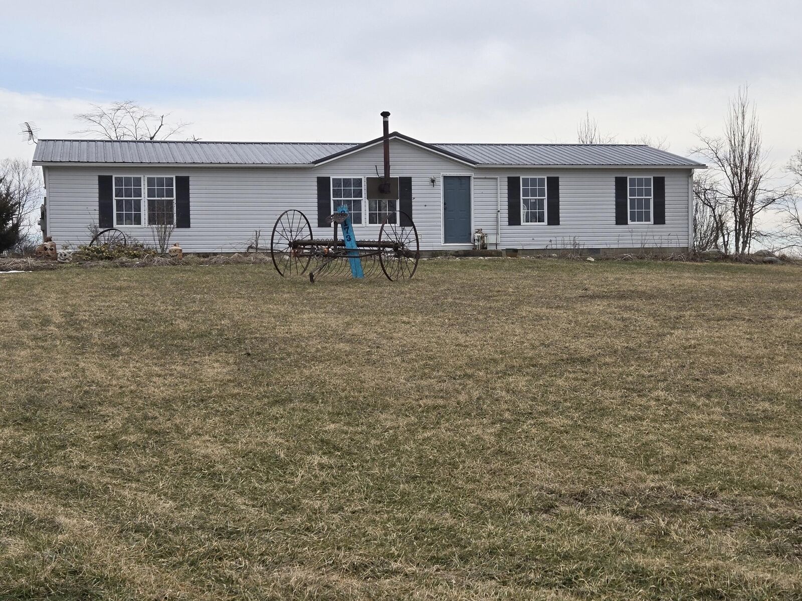Property Photo:  3173 Putnam Road  OH 43115 
