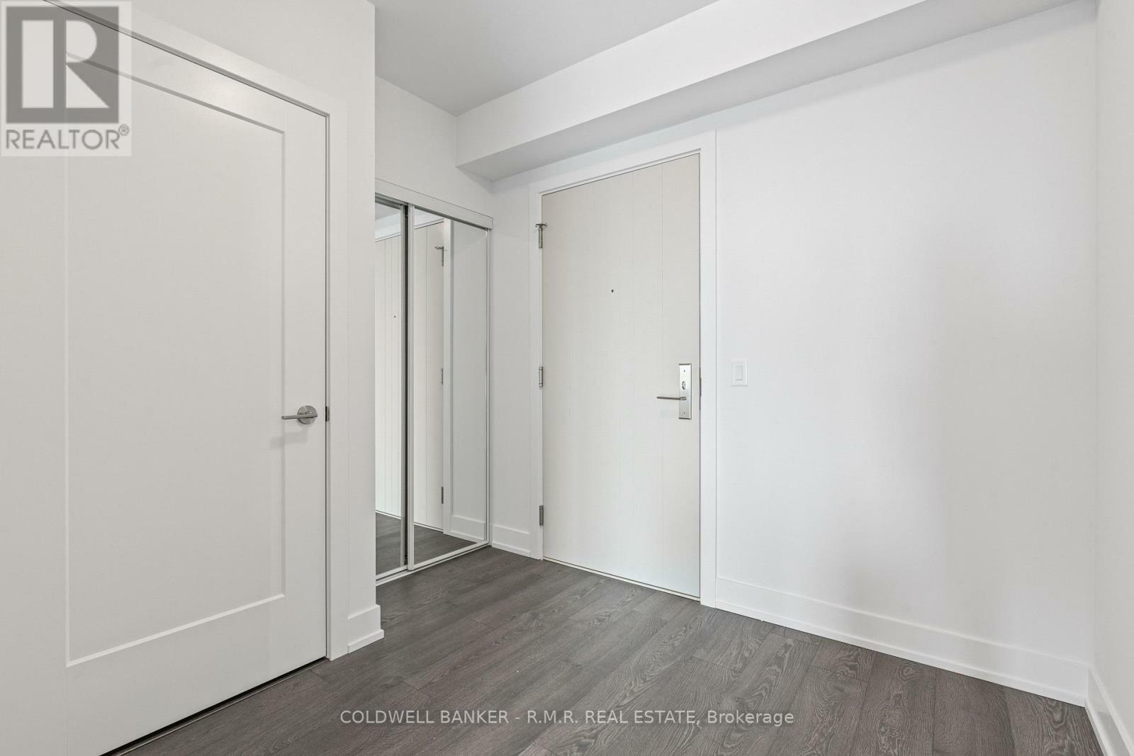 Property Photo:  2550 Simcoe Street North 1117  ON L1L 0R5 