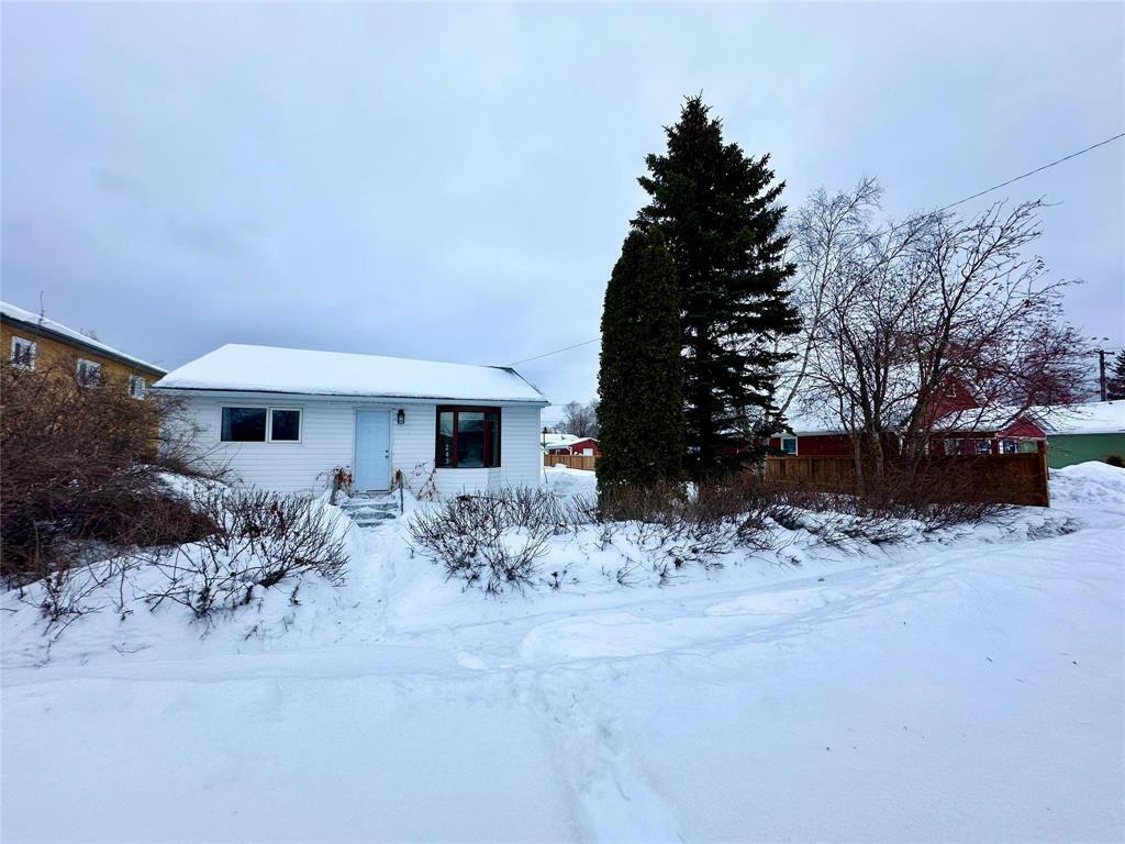 Photo de la propriété:  243 Crossley Avenue  MB R9A 1K2 