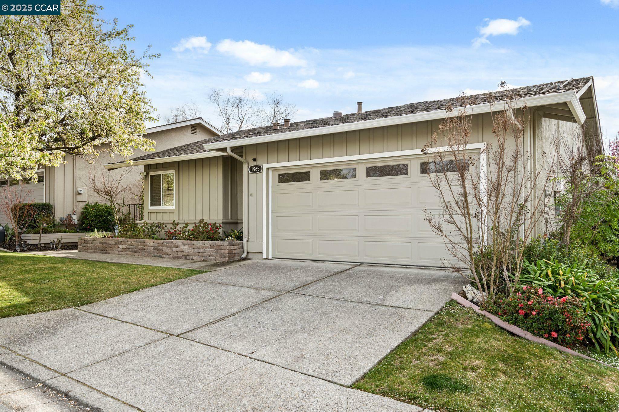 Property Photo:  1965 Rancho Verde Cir E  CA 94526 