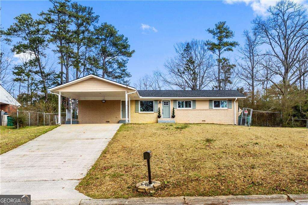 Property Photo:  1646 Flicker Road  GA 30238 