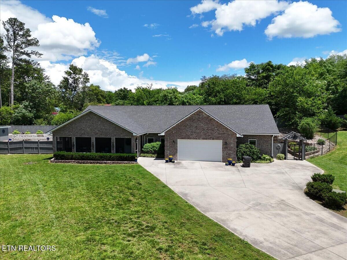 Property Photo: 846 Quietlands Drive TN 37801